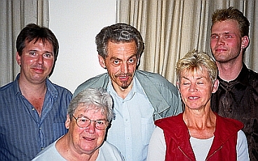Harry Bouten en het bestuur van de SP in 1999-2000